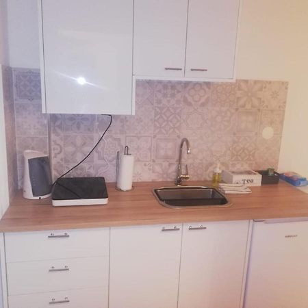 Studio Apartment New Home Zagabria Esterno foto