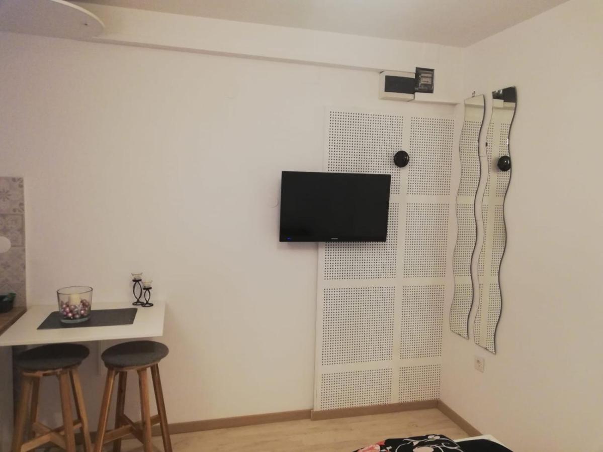 Studio Apartment New Home Zagabria Esterno foto