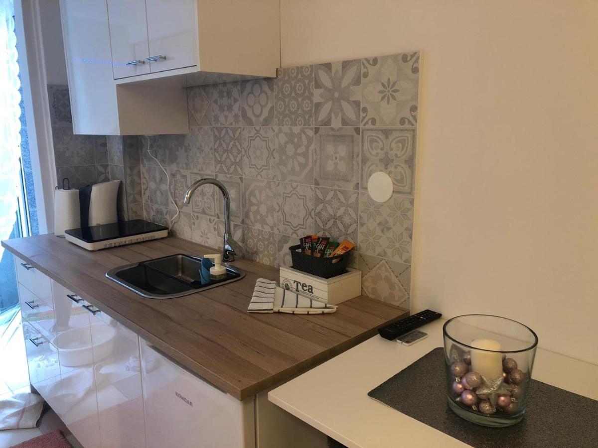 Studio Apartment New Home Zagabria Esterno foto